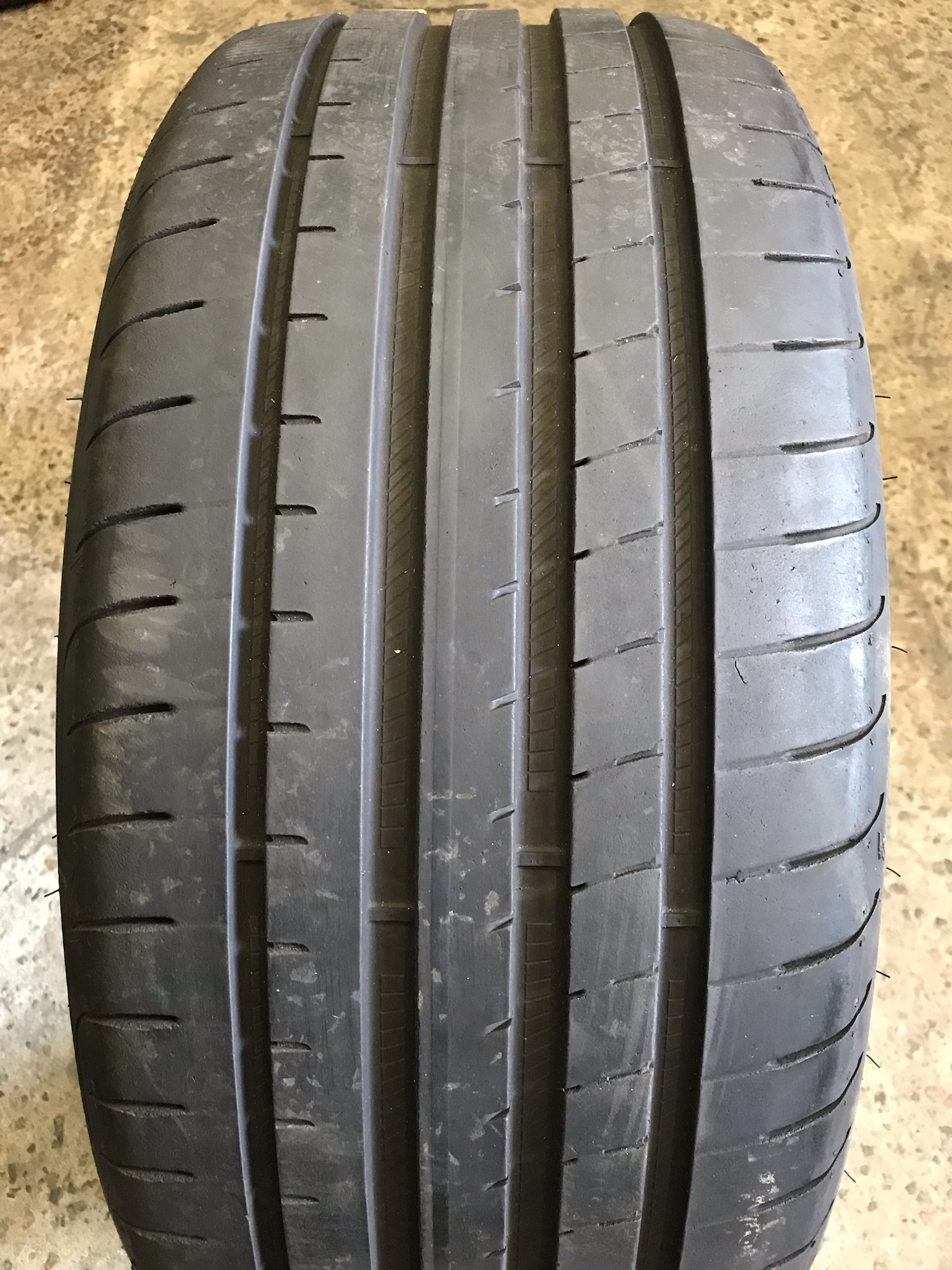 бу резина 235/40 R19