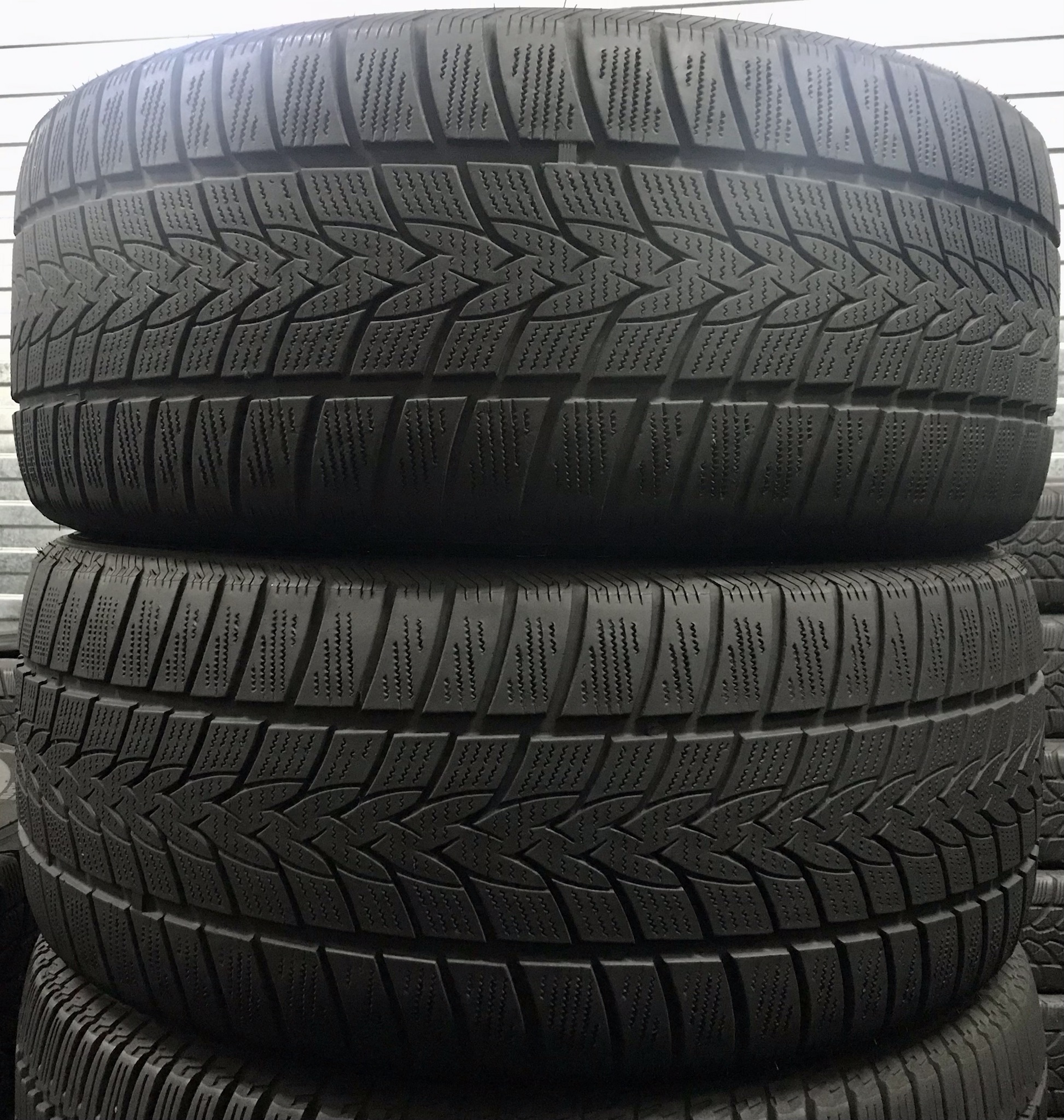 бу резина 255/45 R18