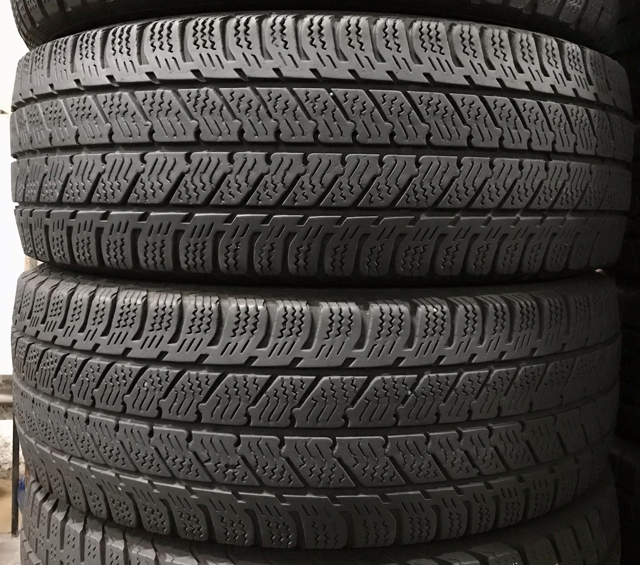 резина бу 215/65 R16C   бу резина 215/65 R16C